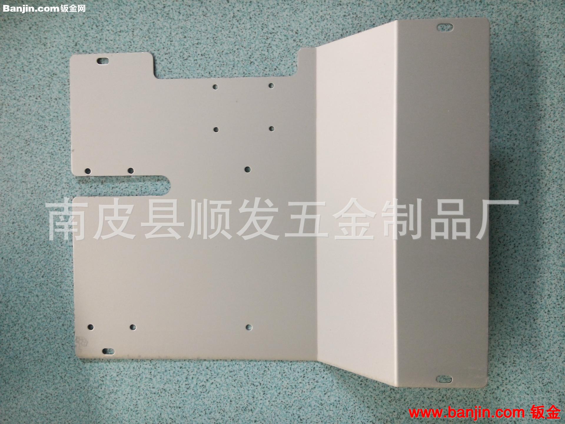 我司常年大量供应各种饰品配件各种五金制品质优价廉欢迎订购