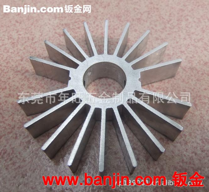 供应暖气片 散热器 铝型材 金属弹片 冲压件 车床件可订做