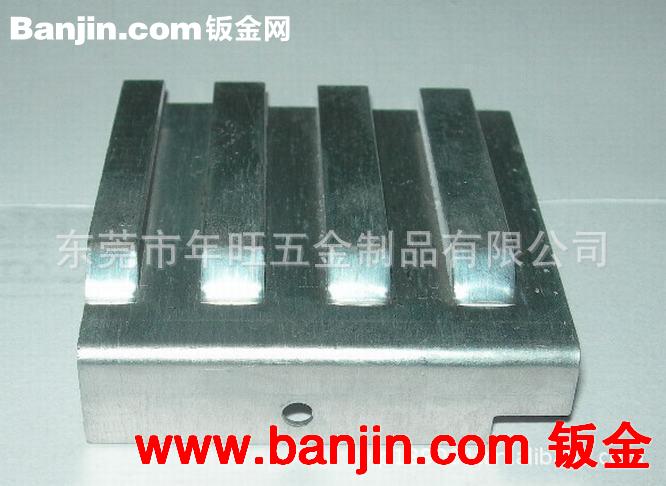 供应暖气片 散热器 铝型材 金属弹片 冲压件 车床件可订做