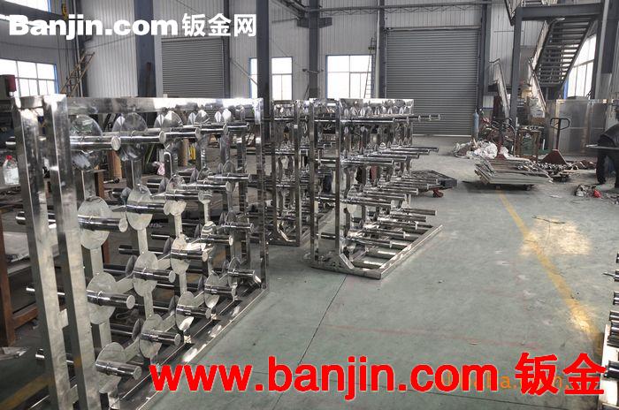 南京地区提供各类形式的钣金加工、机柜、防护罩、底座等所有形式