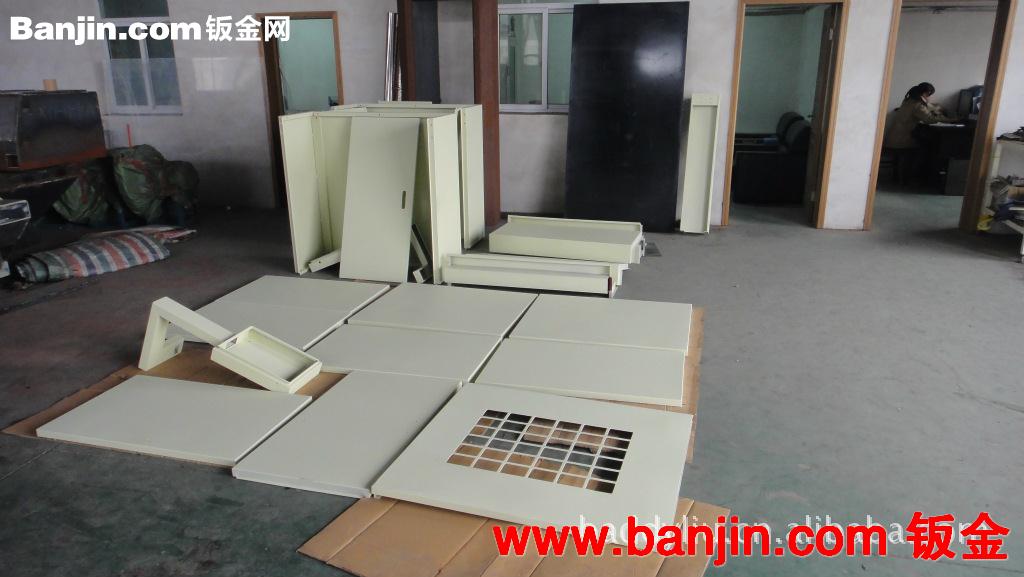 南京江宁工厂专业钣金加工,焊接加工,生产各机床防护罩