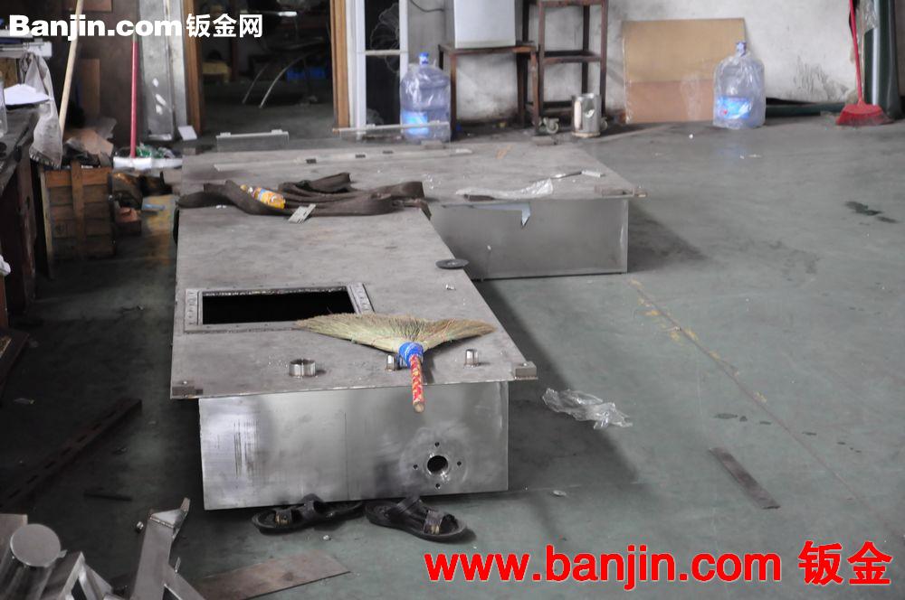 南京江宁工厂专业钣金加工,焊接加工,生产各类非标/标准工业油箱