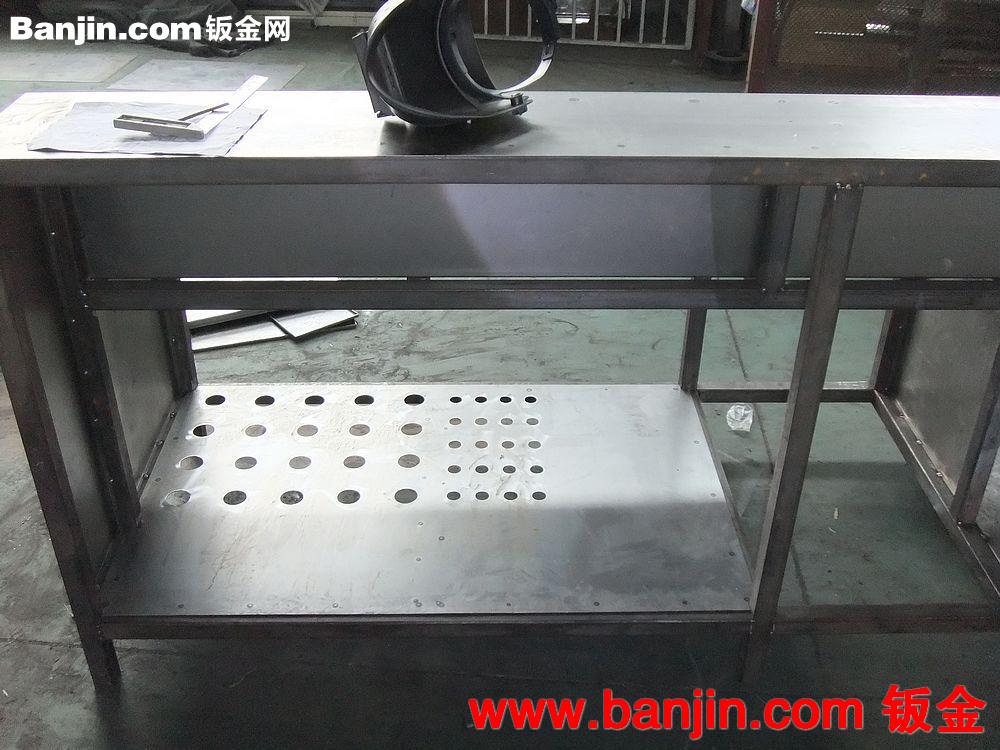南京江宁工厂专业钣金加工,焊接加工,制造各类非标/标准操作台