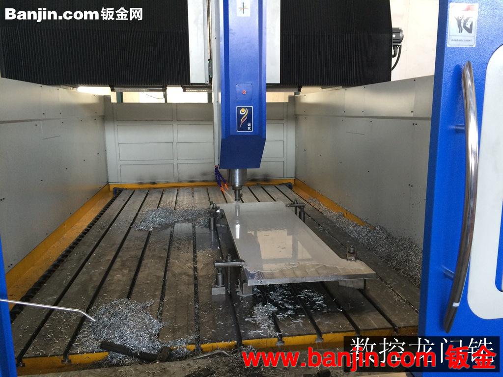 南京江宁工厂专业钣金加工,焊接加工,生产各类不锈钢风管、烟囱