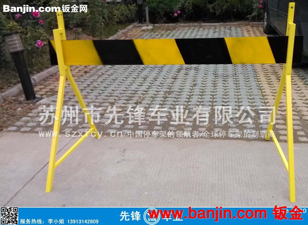 金属加厚壁厚4路障 路桩 防撞柱 交通警示柱厂家提供报价定做