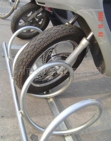 苏州市螺旋形自行车停车架LX-A02