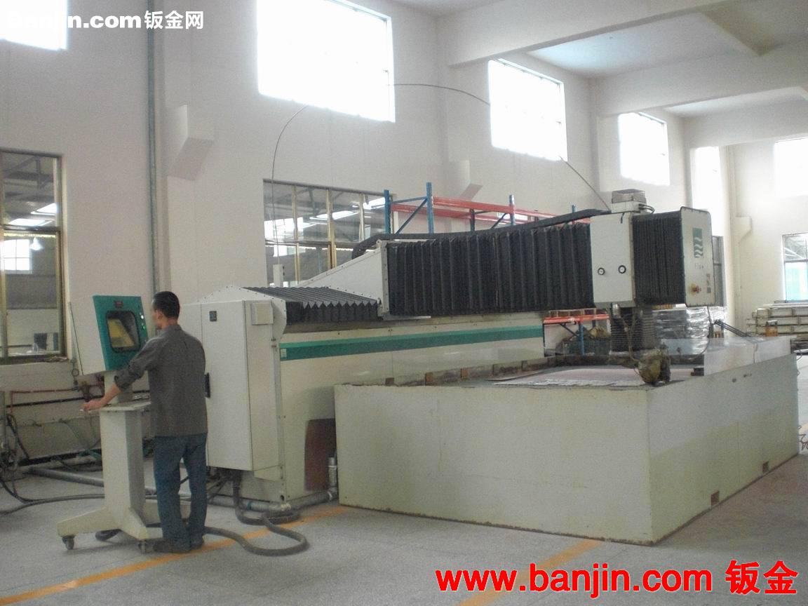 厂家直销新产品国外新型披萨烤炉,烘焙炉