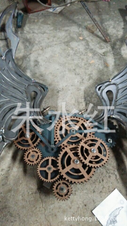 广东最低价定制大型铁艺工艺品 蝴蝶翅膀铁艺工艺品挂件