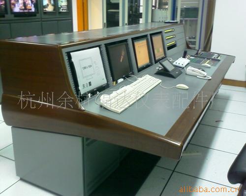 【美观简约】供应监控机房专用操作台 福达豪华型实木两联操作台