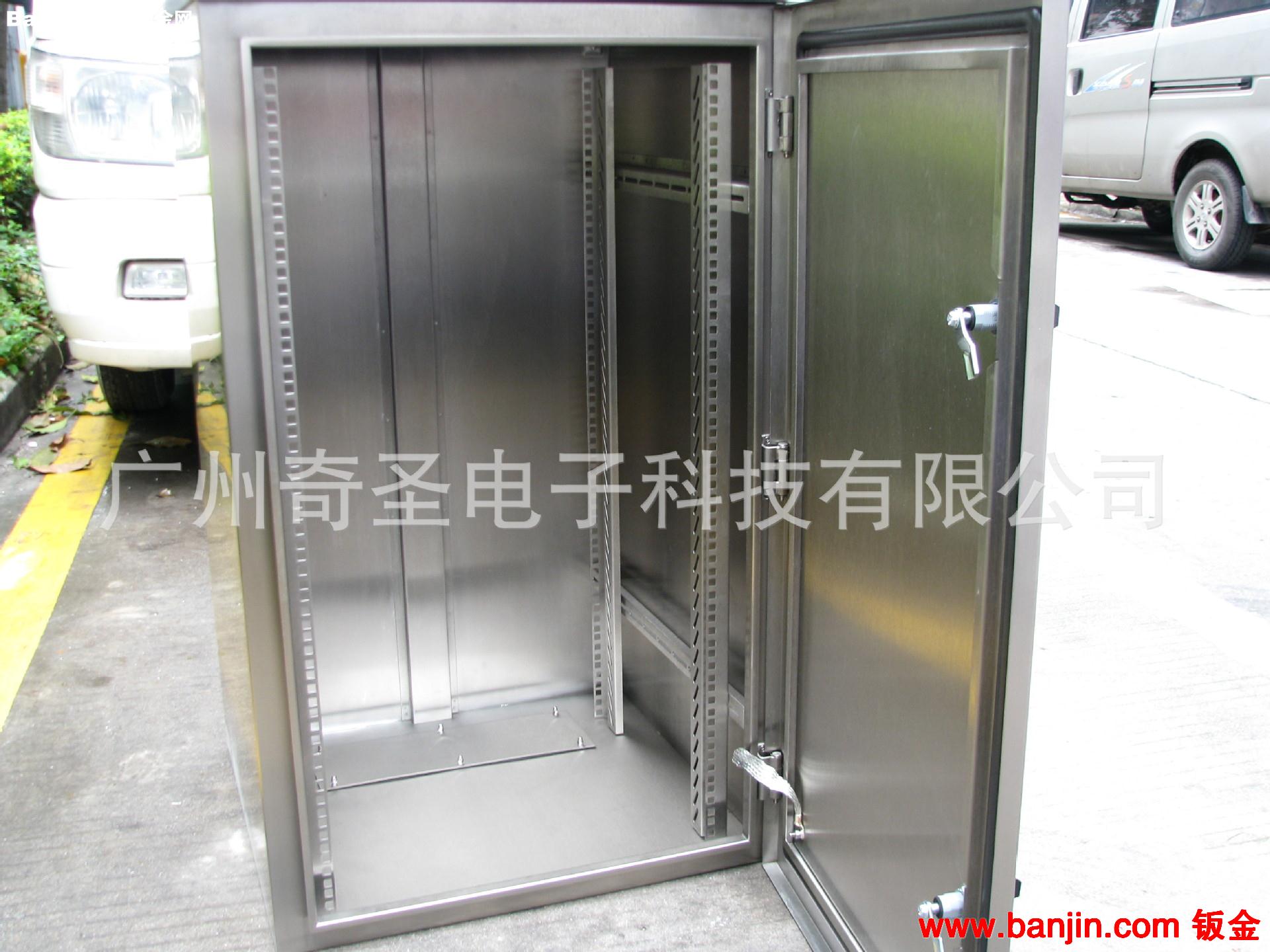 316L不锈钢户外柜　19英寸机柜IP66　IP6619英寸机柜