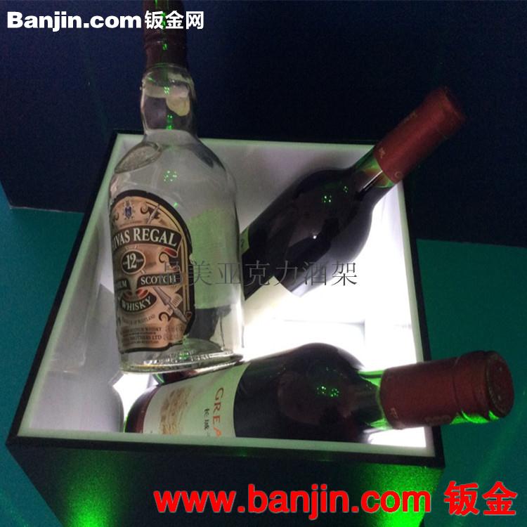 厂家定制  镜面亚克力化妆品展示架 雕刻亚克力展示架  晶美