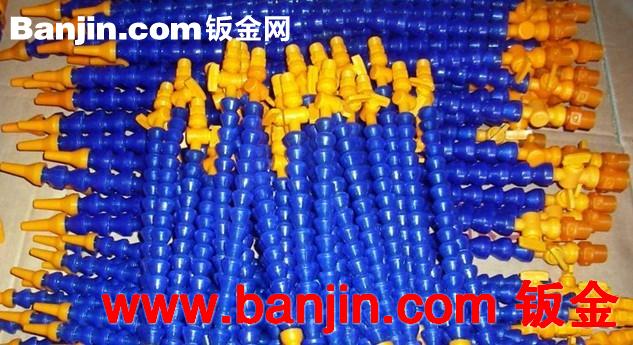 厂家自产自销 冷却管 塑料冷却管 万向扁头圆头多孔喷水一出六头