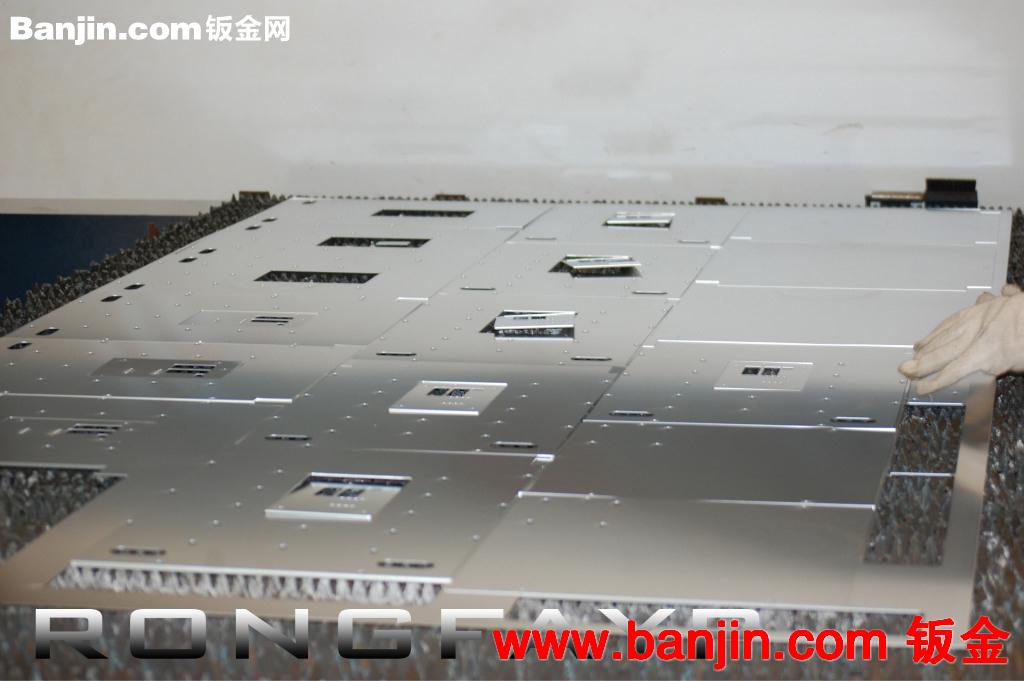 大型不锈钢激光切割加工，大型钢板激光切割加工，钣金加工