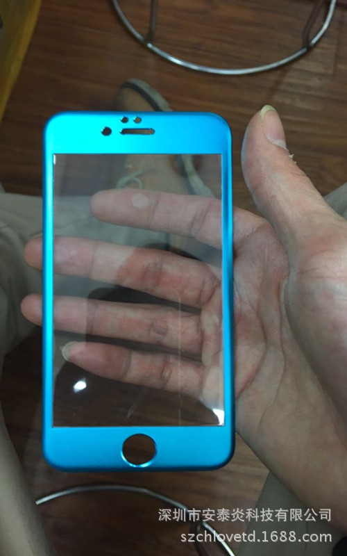 采用航空铝合金双色前盖冲压而成的最新款iphone6手机壳 金属壳