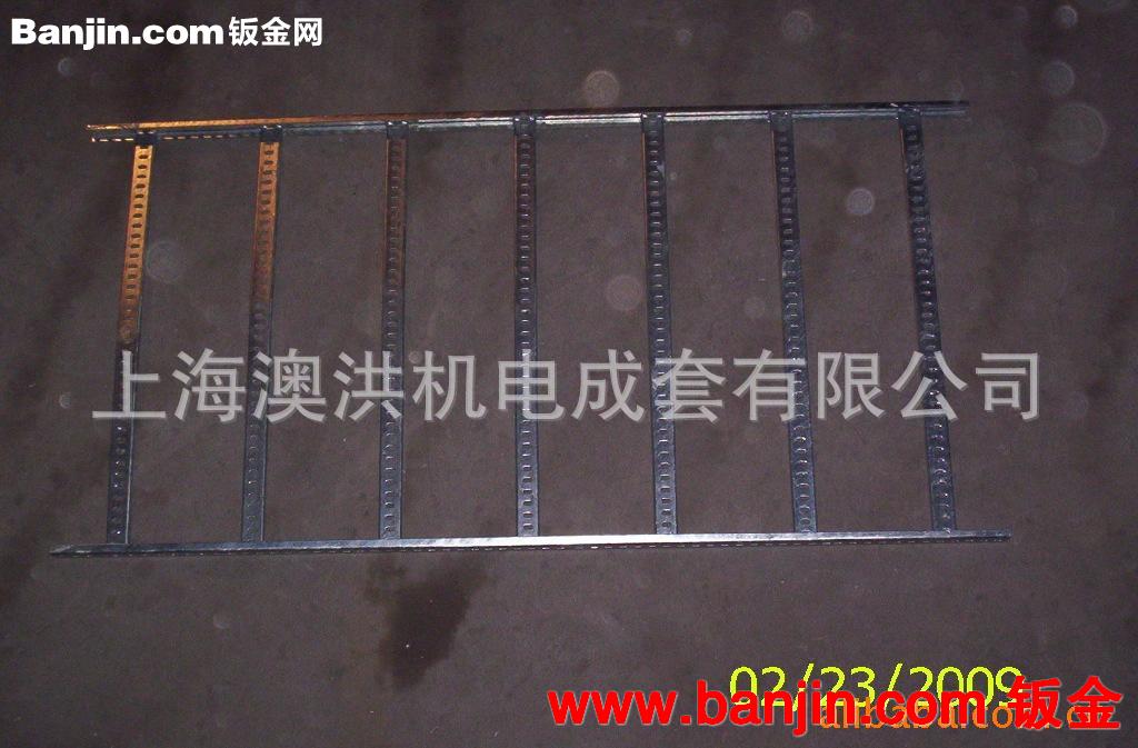 长期提供 高品质200-1000MM梯形桥架