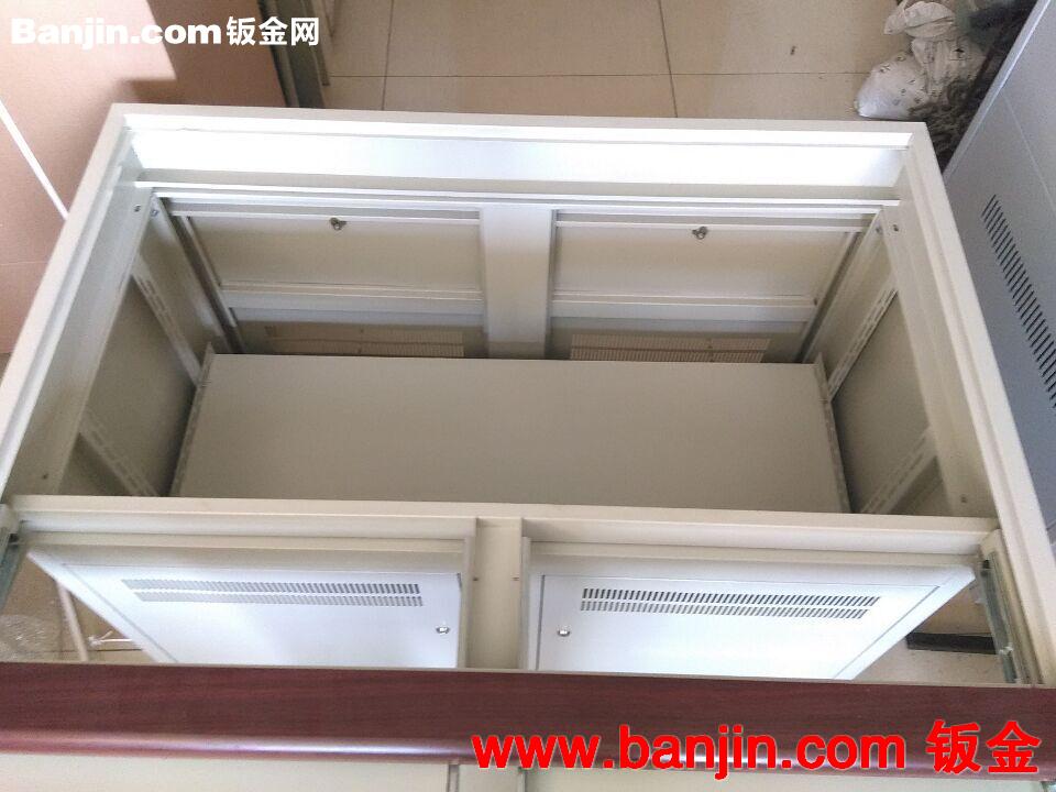 供应 监控平台操作台 单双联平台拼装款式 木面外壳加工