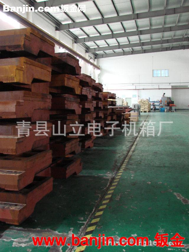 能和北京精雕相媲美的,高精度金属精雕刻机