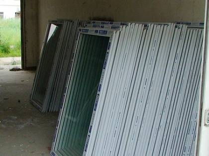 深圳宝安区塑钢门窗厂家直销