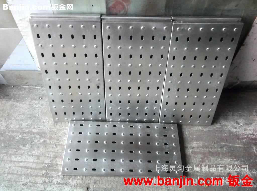 不锈钢地沟盖加工  金属冲孔加工  金属焊接加工 等等