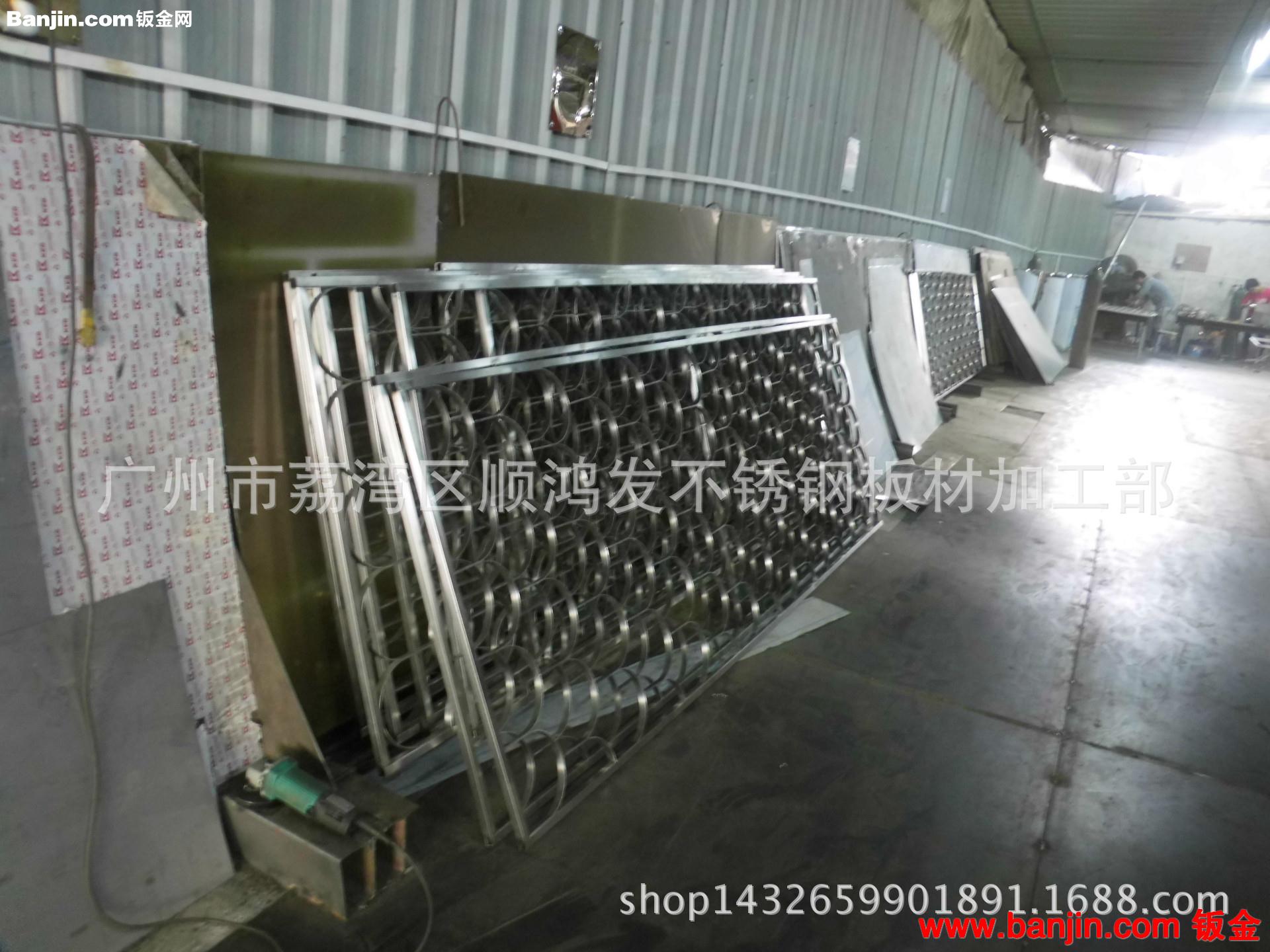 供应不锈钢屏风，香槟金屏风，高级会所镂空屏风，精美屏风订做