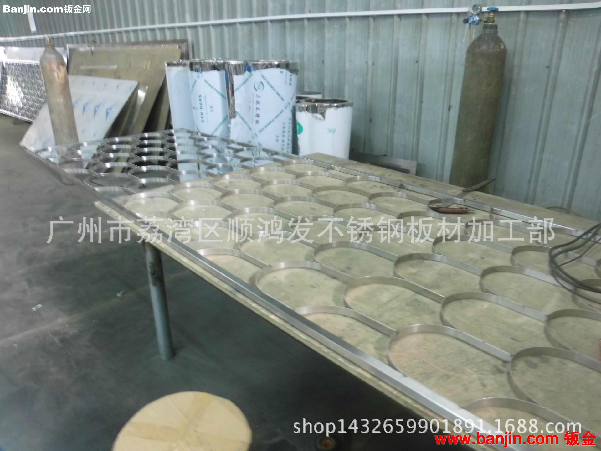 供应不锈钢屏风，香槟金屏风，高级会所镂空屏风，精美屏风订做