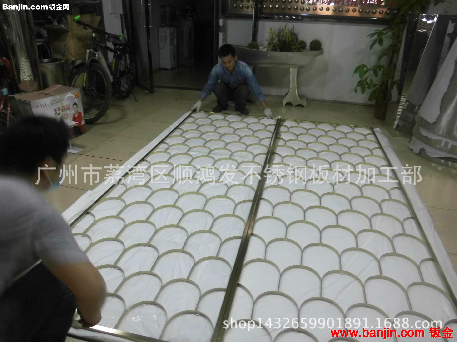 供应不锈钢屏风，香槟金屏风，高级会所镂空屏风，精美屏风订做