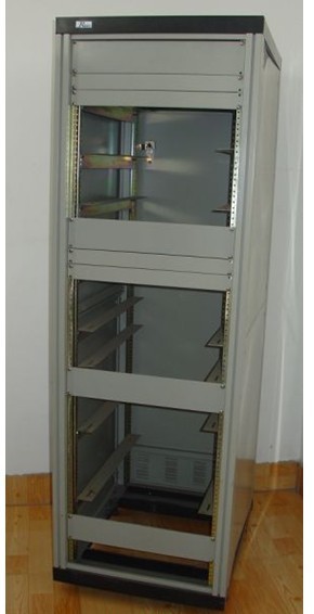 我公司专业生产钣金机箱机柜 不锈钢机箱机柜 型材机箱 等等