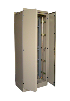 我公司专业生产机箱机柜 配电柜 不锈钢机箱机柜 所有外壳 等等