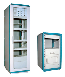 我公司专业生产机箱机柜 配电柜 不锈钢机箱机柜 所有外壳 等等