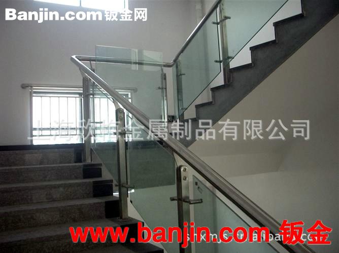 上海厂家供应不锈钢护栏加工 桥梁护栏加工 铁护栏焊接加工
