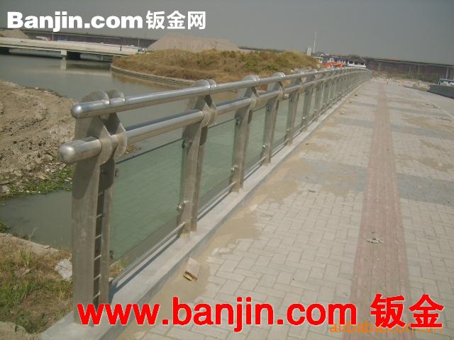 公路.护栏.不锈钢栏杆.铁栏杆加工