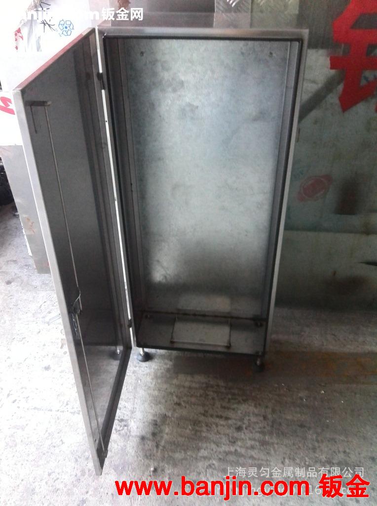 不锈钢电控箱加工   金属焊接加工   金属剪板折弯   等等