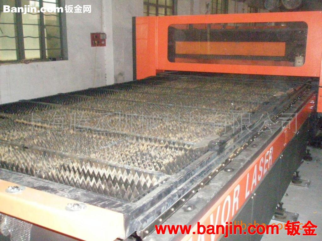 超长加工范围激光切割设备，可加工2米*10米工件，精度高，效率快