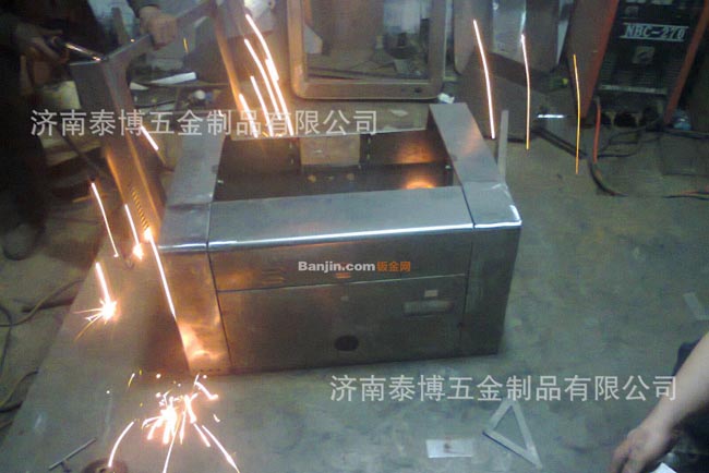 提供钣金加工 机箱机柜  机箱机柜