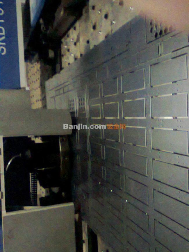 专业钣金加工 LED灯箱壳体 P10LED壳体 P16LED壳体