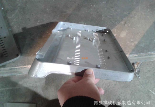 传媒广电设备机箱外壳加工 不锈钢板金加工 配电箱 防水机箱箱体