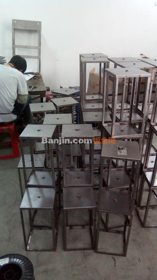 专业钣金加工冲压件 焊接冲孔加工工厂代工五金板材加工 品质保证