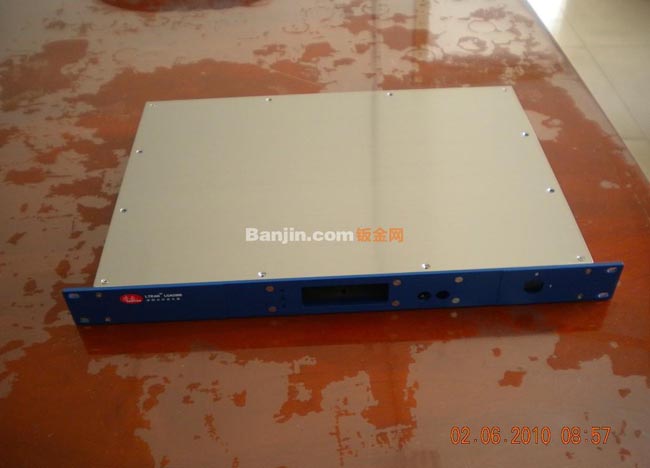 厂家承接各种钣金机箱加工 不锈钢1U机箱加工