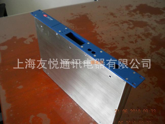 专业提供不锈钢GB箱 各种金属机箱定做