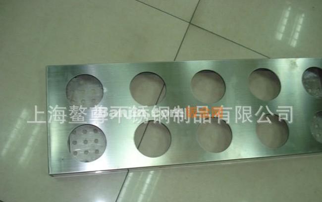 厂家不锈钢钣金焊接加工，按照图纸加工，做成理想产品
