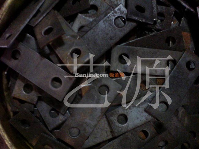 厂家直销 专业供应钢板打孔 欢迎来电咨询
